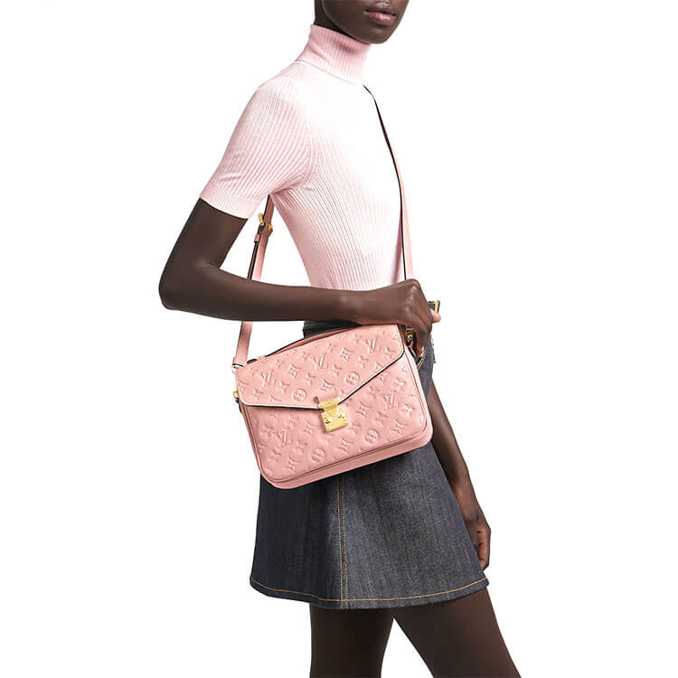 14635-7 LV Pochette Metis Handbag