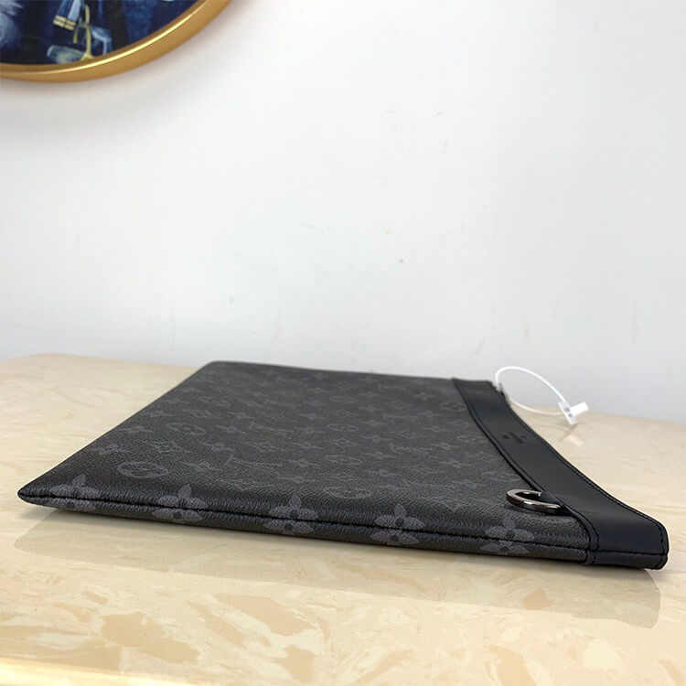 14667-5 LV Discovery Pochette