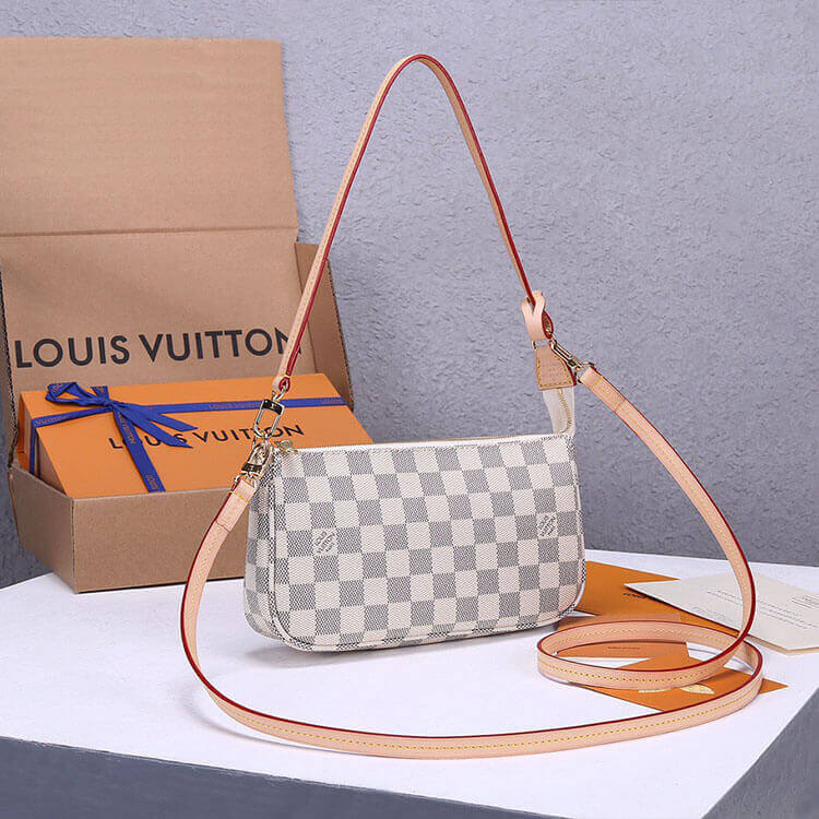 14763-3 LV Pochette Accessoires