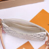 14763-6 LV Pochette Accessoires