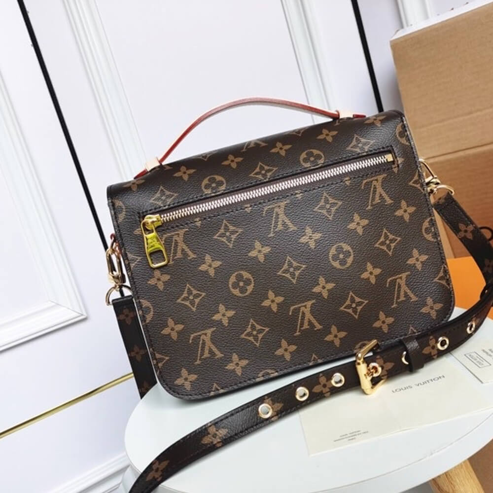14946-4 Louis Vuitton POCHETTE METIS