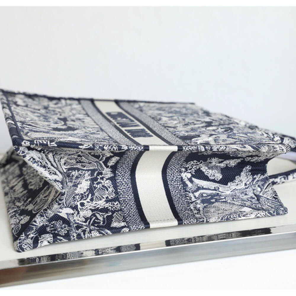 15151-4 LARGE DIOR BOOK TOTE