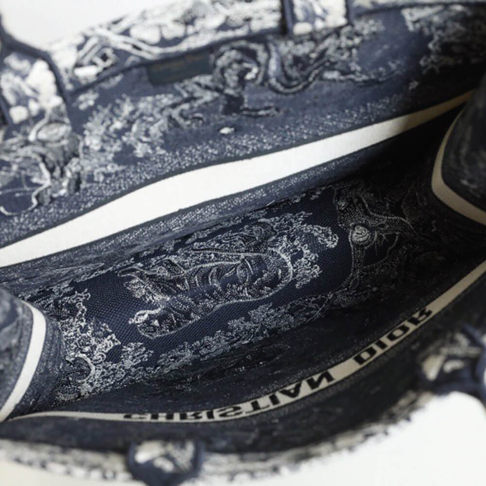 15151-8 LARGE DIOR BOOK TOTE