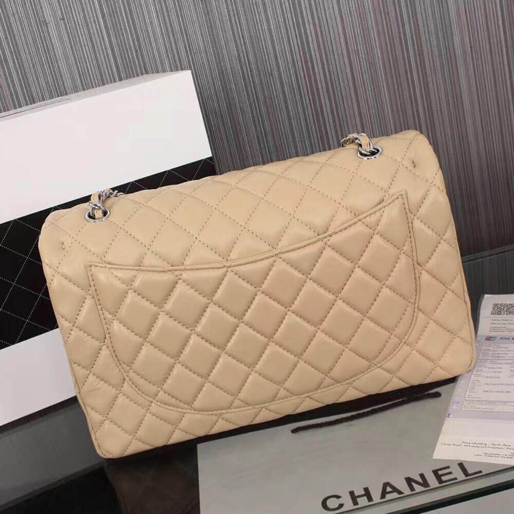 15306-3 CHANEL Classic Maxi Handbag