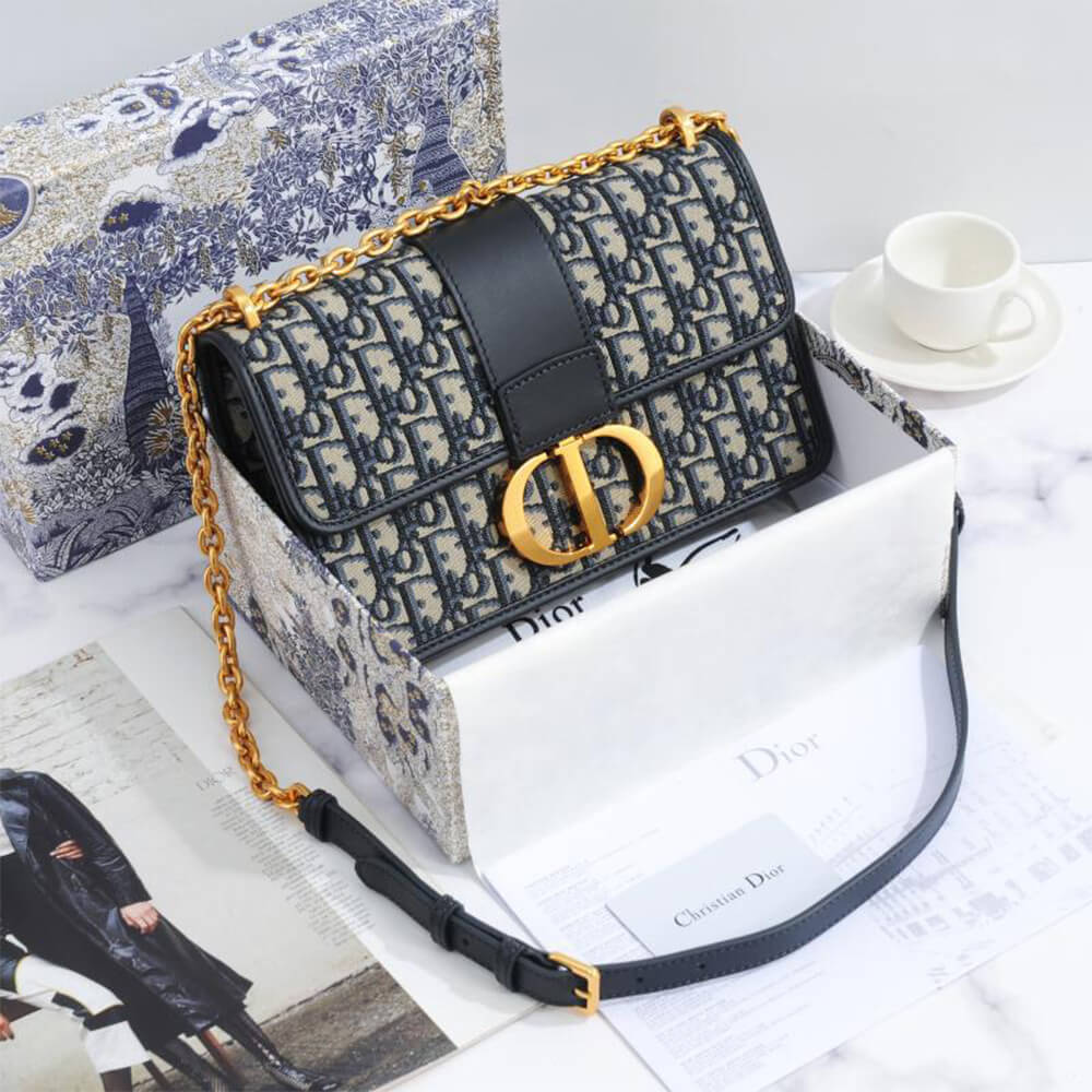 15350-6 30 MONTAIGNE CHAIN BAG