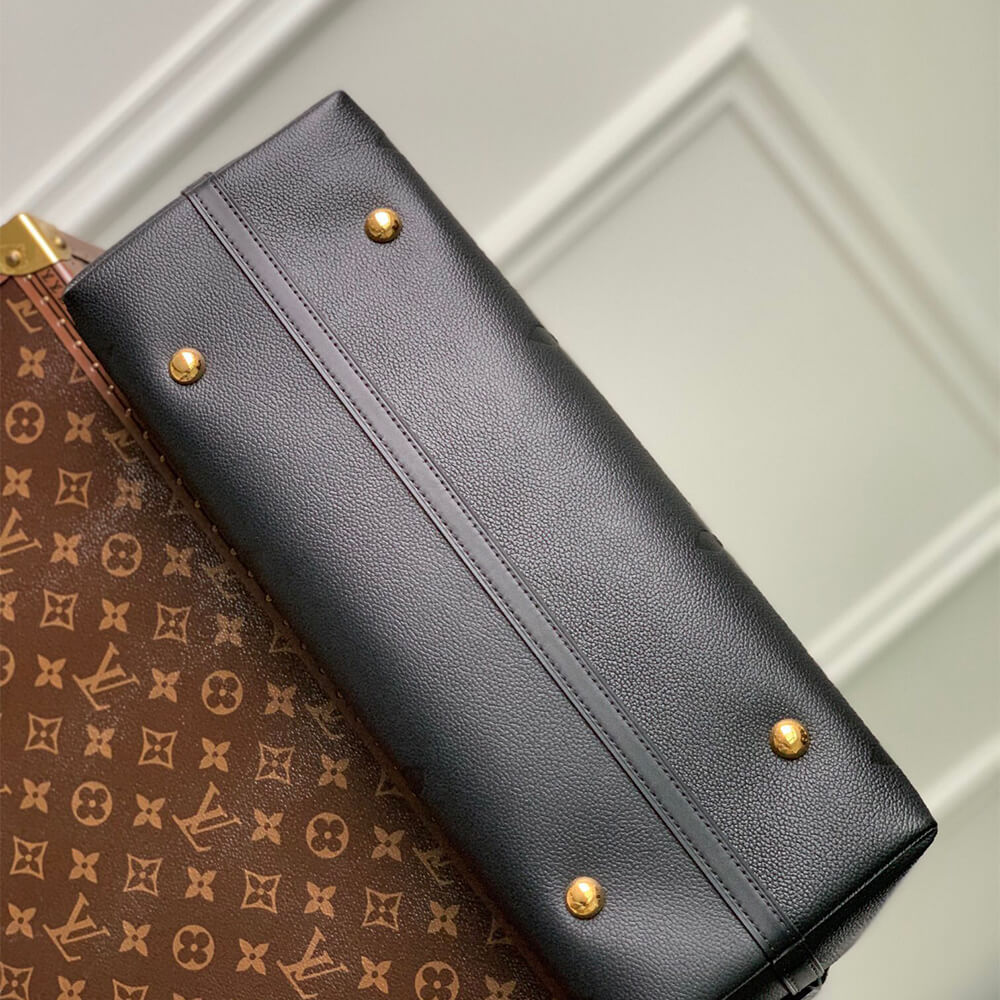 LV CARRYALL MM – EXCLUSIVELY ONLINE