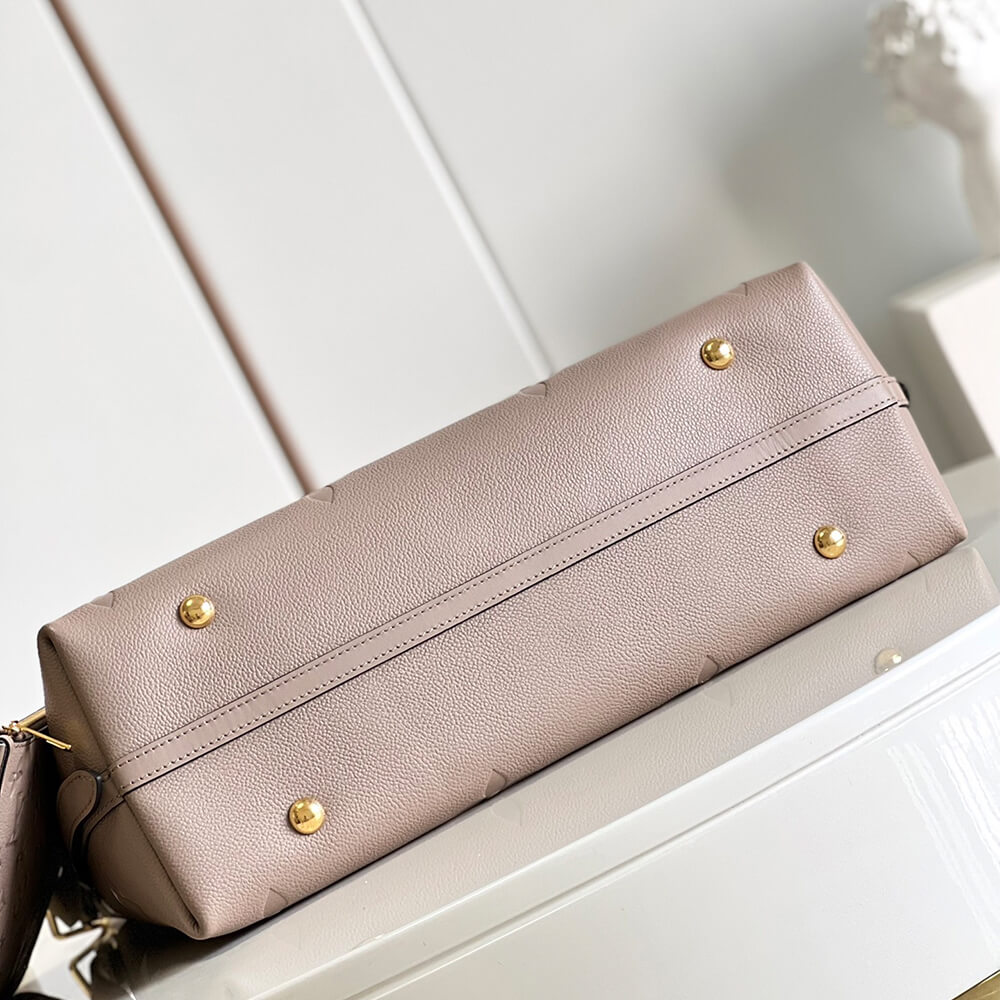 LV CARRYALL MM – EXCLUSIVELY ONLINE