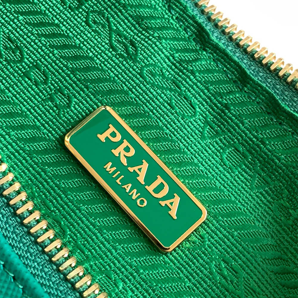 Prada Re-Edition 2005 Saffiano leather bag