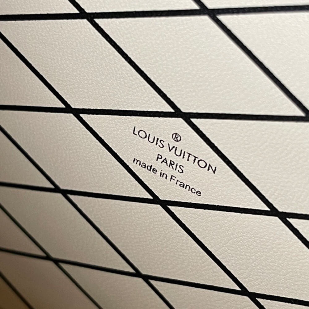 LV PETITE MALLE EAST WEST