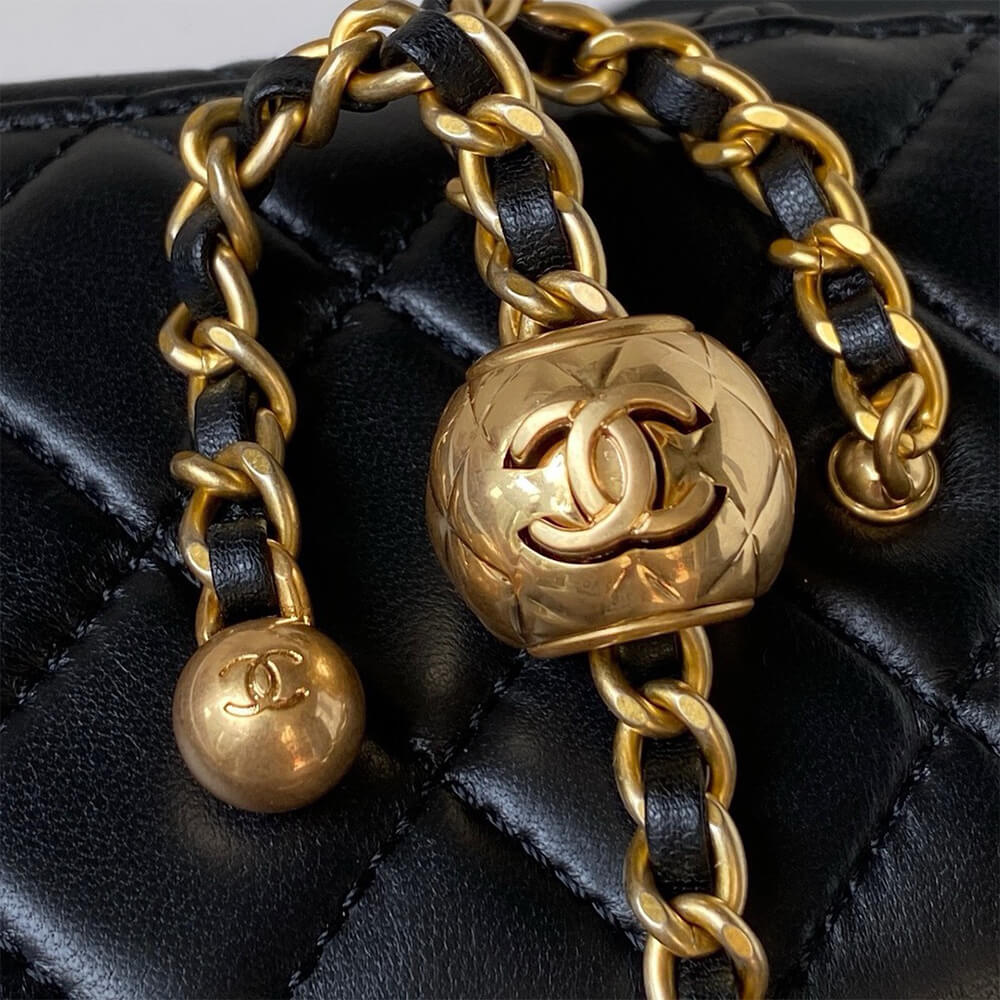 Chanel VANITY WITH CHAIN