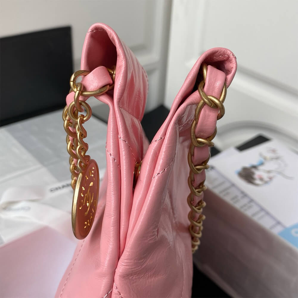 CHANEL 22 SMALL HANDBAG