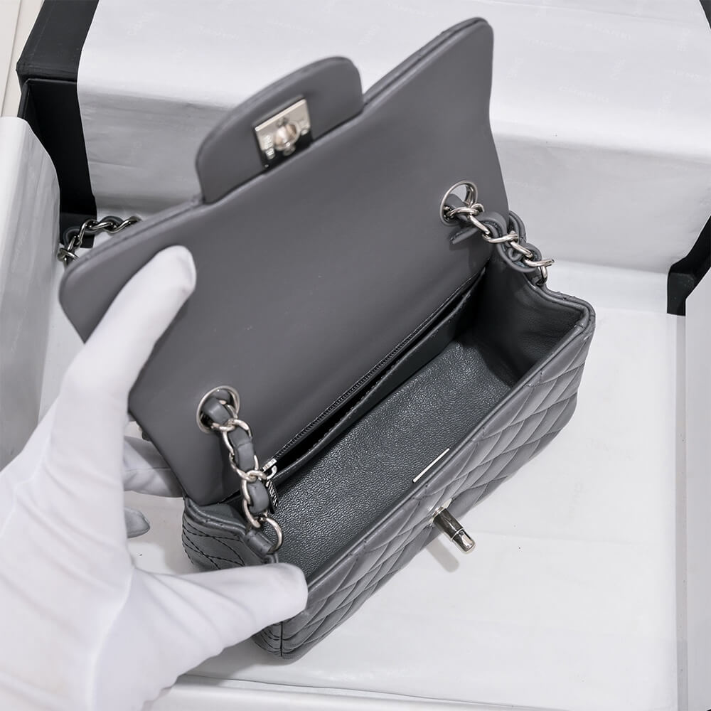 Chanel MINI FLAP BAG