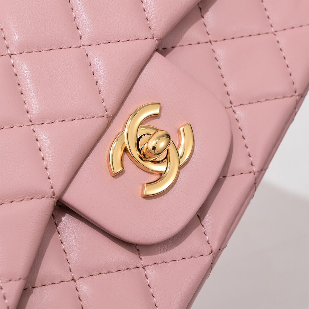 15630-6 Chanel MINI FLAP BAG