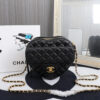 15654-2 Chanel 22s Heart Bag