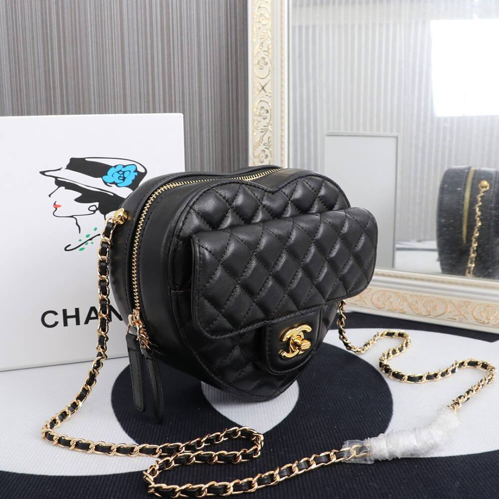 15654-3 Chanel 22s Heart Bag