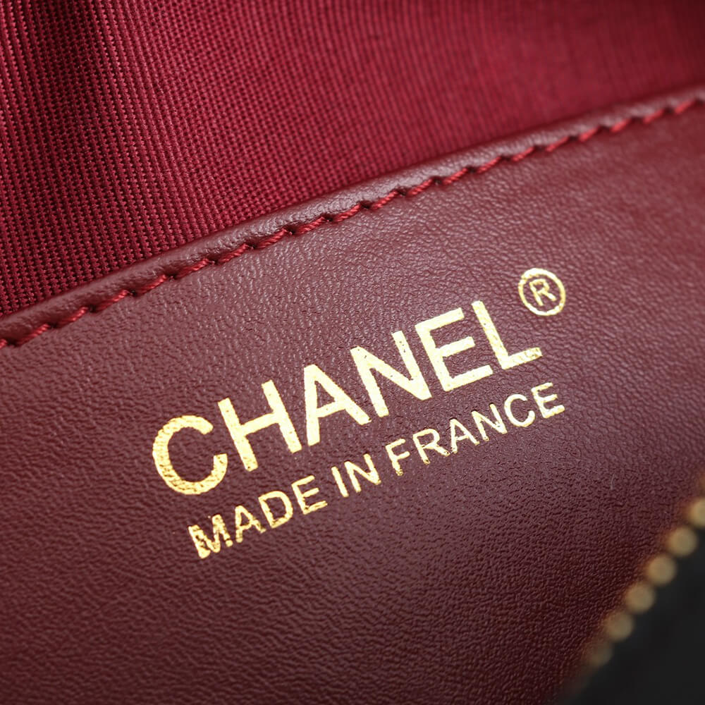 15654-7 Chanel 22s Heart Bag