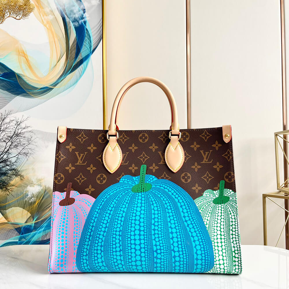 15658-5 LV x YK OnTheGo MM