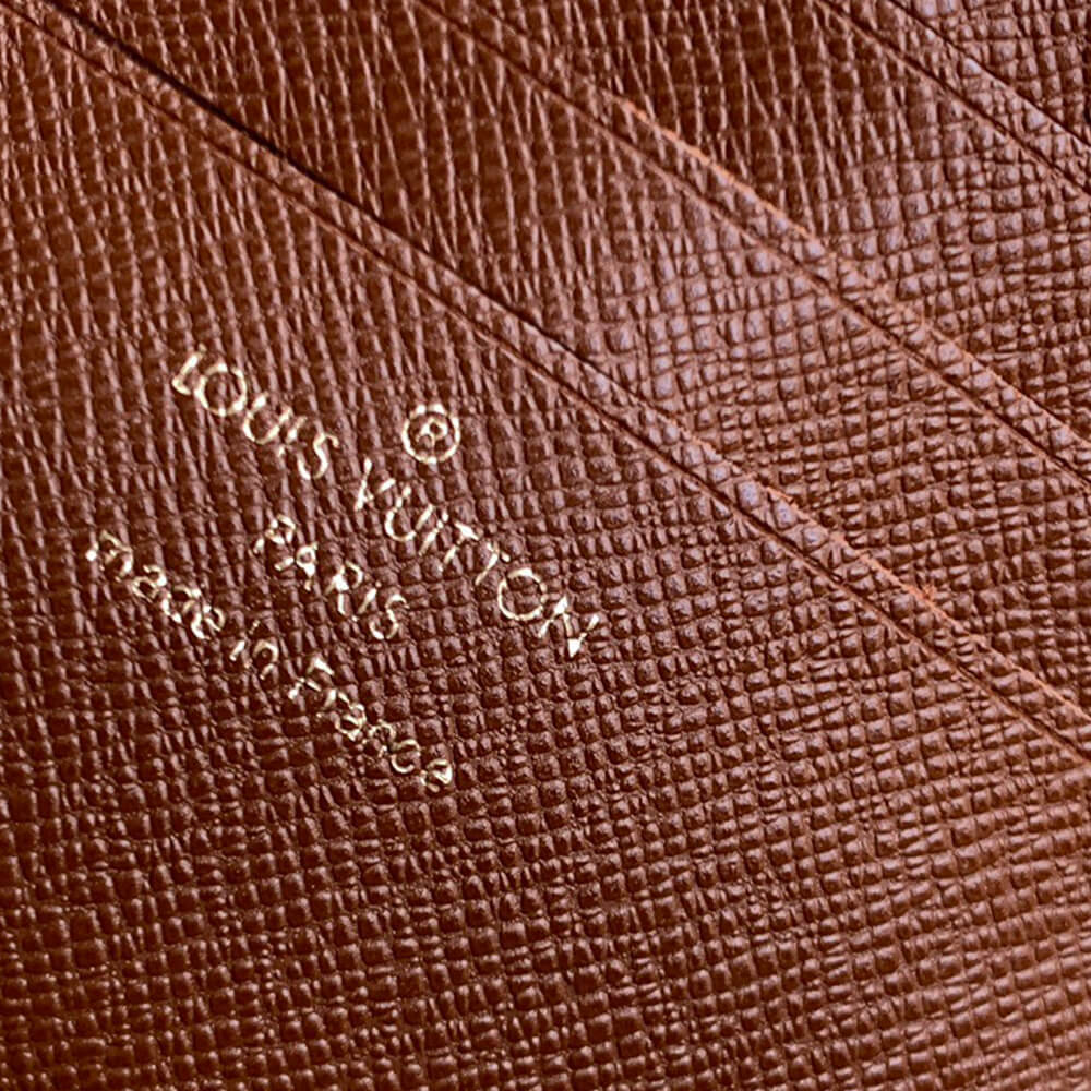 15718-7 LV Wallet on Chain Ivy