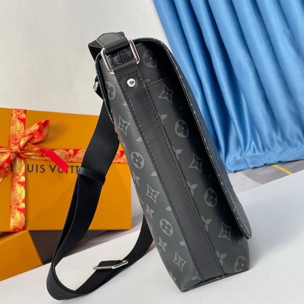 15758-4 LV District MM