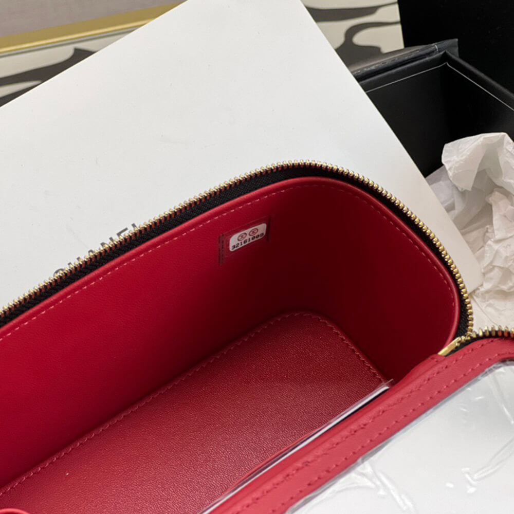 Chanel VANITY WITH CHAIN