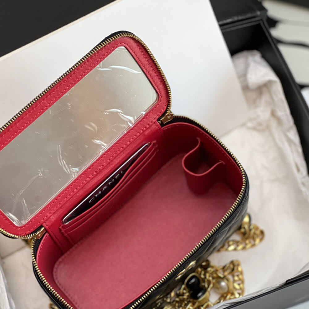 Chanel VANITY WITH CHAIN