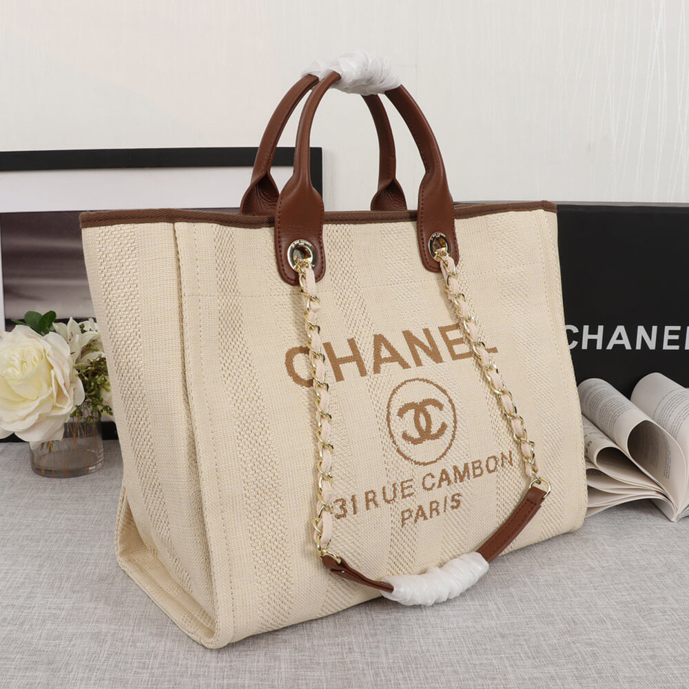 15813-3 CHANEL Woven Straw Raffia Striped Medium Deauville Tote