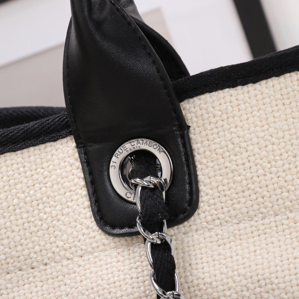 15817-6 CHANEL Woven Straw Raffia Striped Medium Deauville Tote