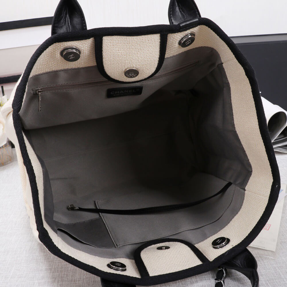 15817-8 CHANEL Woven Straw Raffia Striped Medium Deauville Tote