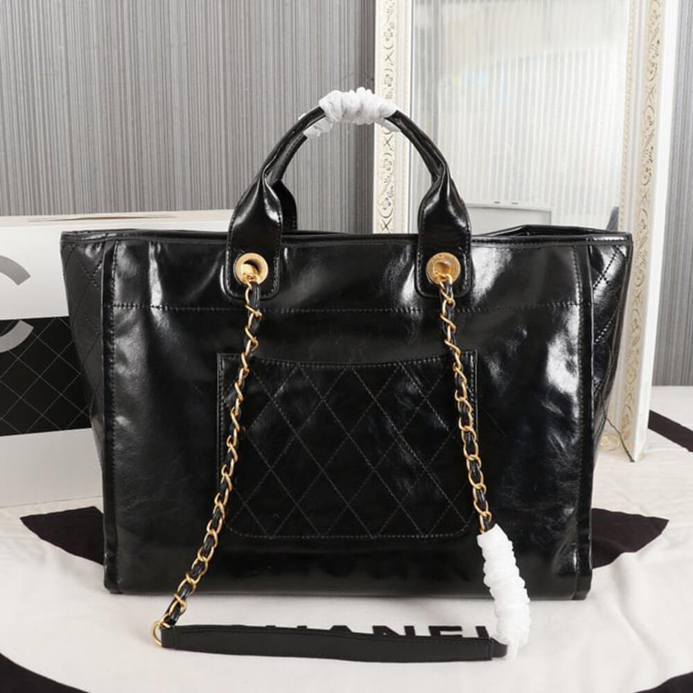 CHANEL LARGE DEAUVILLE TOTE