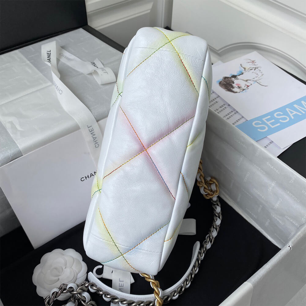 CHANEL 19 HANDBAG