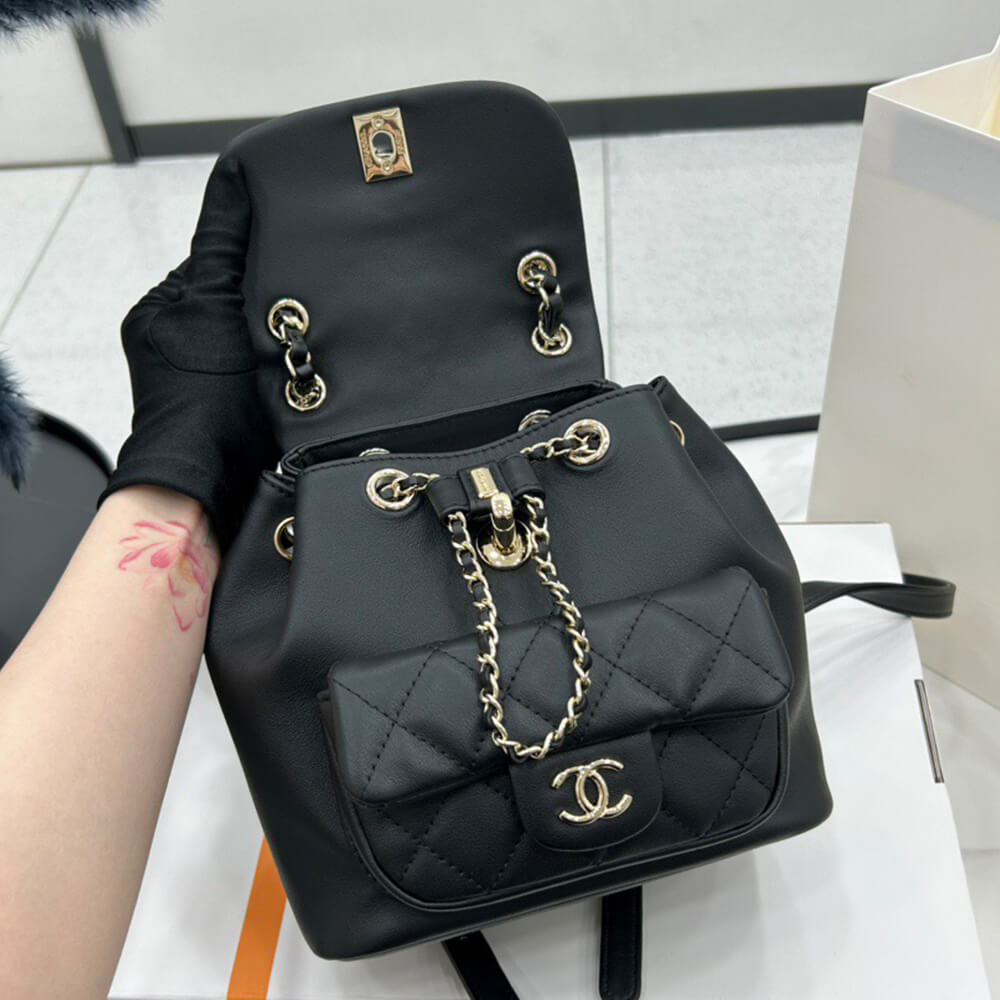 CHANEL 22A mini Duma Backpack