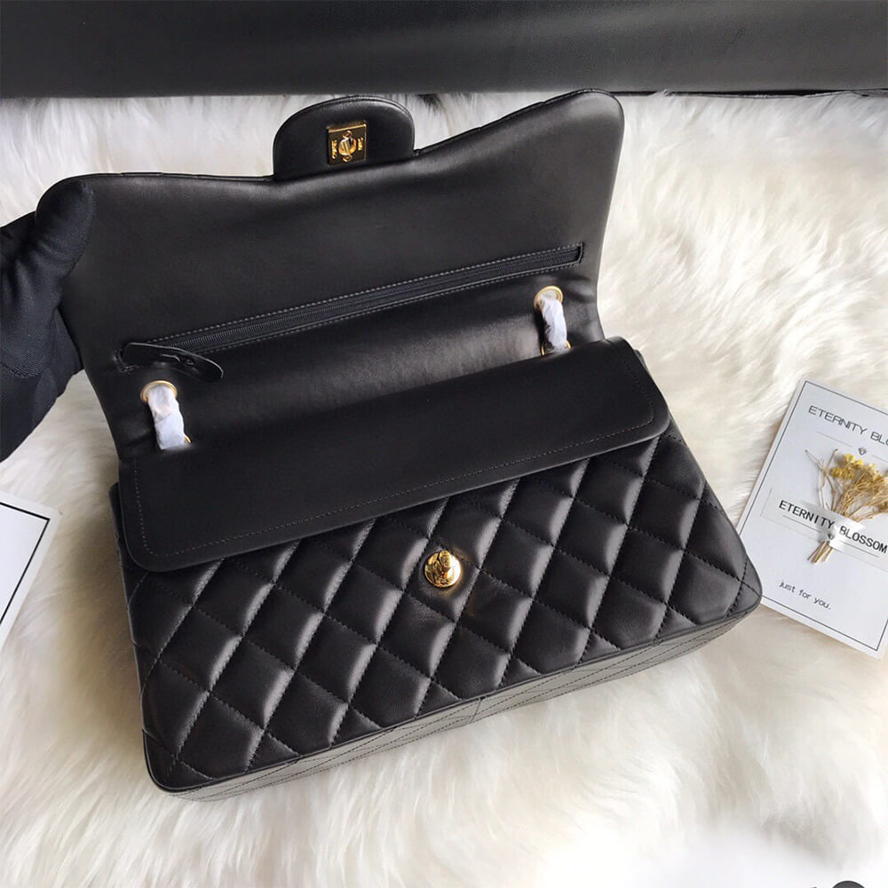CHANEL Classic Double Flap Jumbo