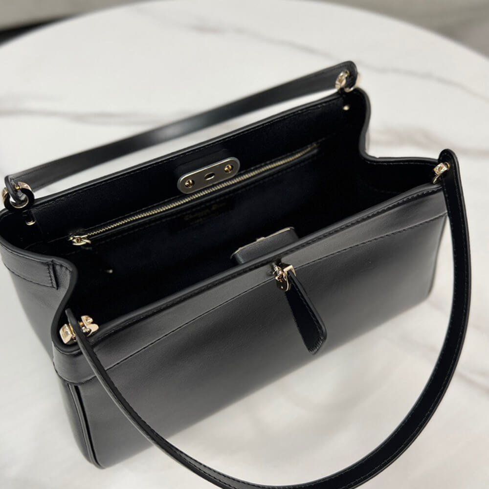 15932-8 MEDIUM DIOR KEY BAG