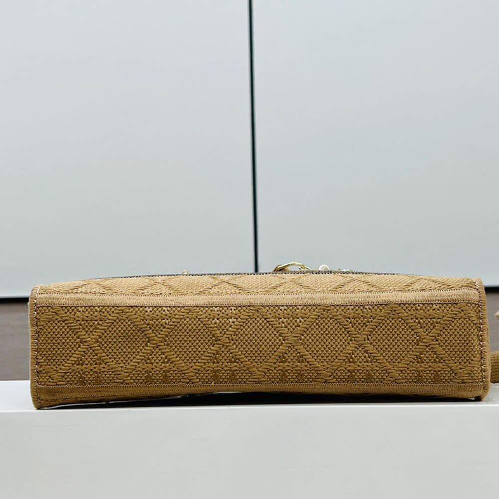 15944-6 MEDIUM LADY D-JOY BAG