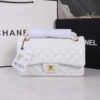 CHANEL Classic Flap Medium