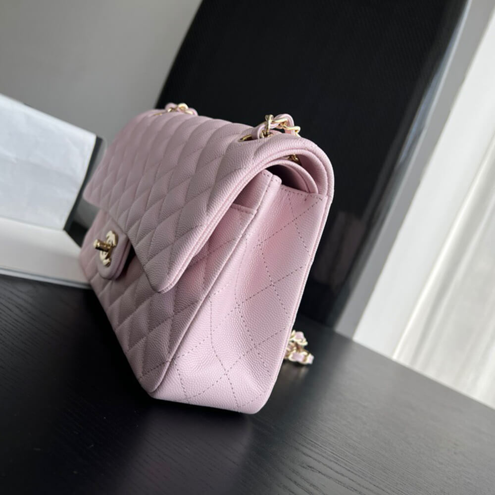 CHANEL Classic Flap Medium