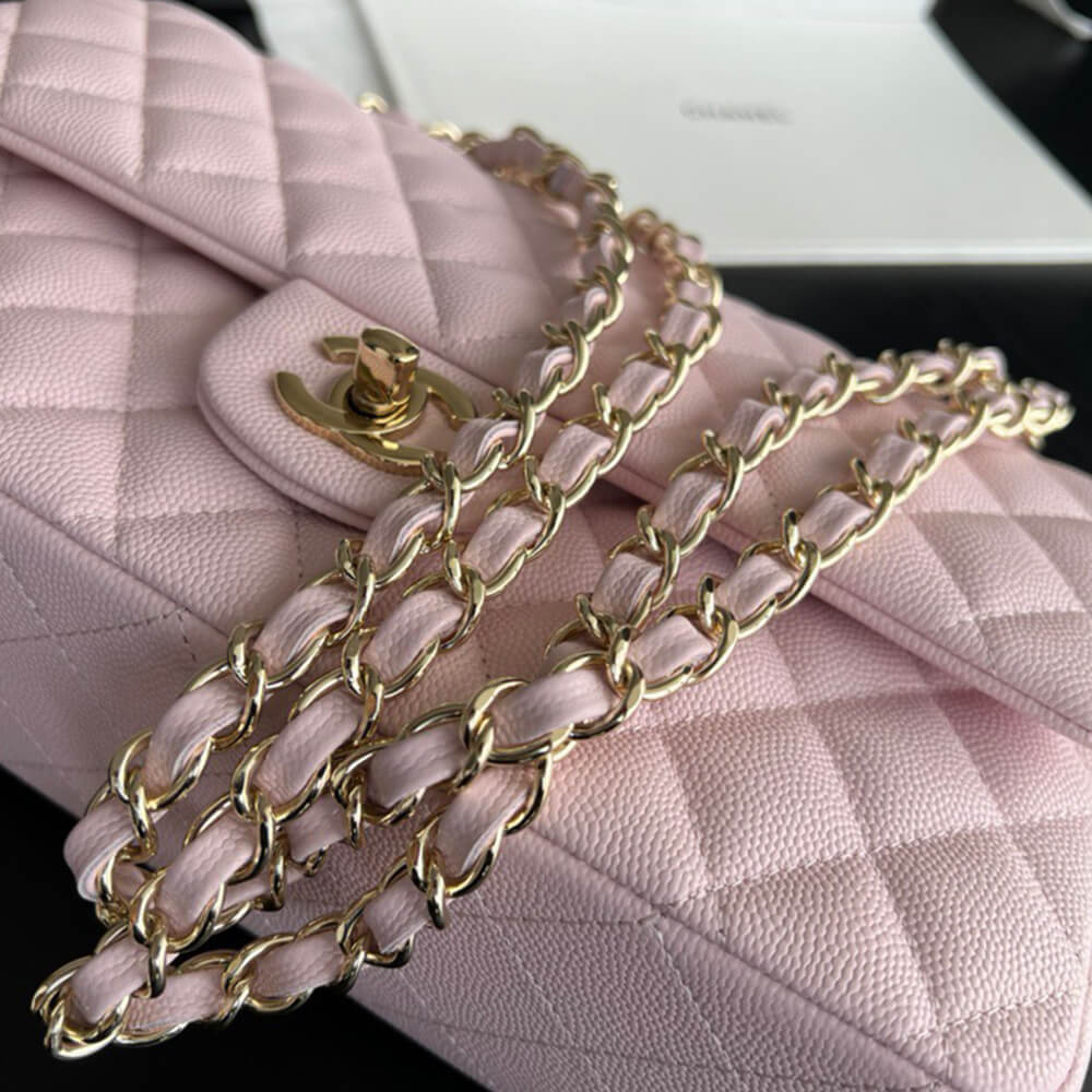 CHANEL Classic Flap Medium