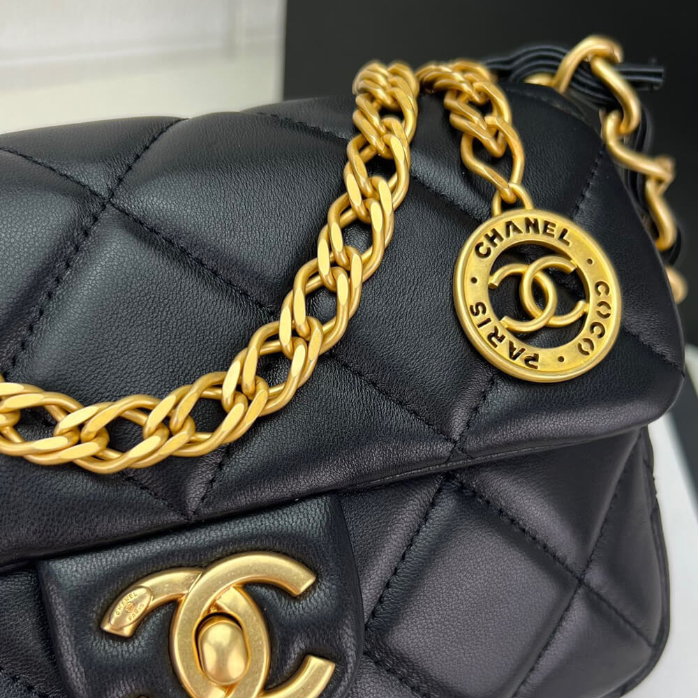 Chanel SMALL FLAP BAG