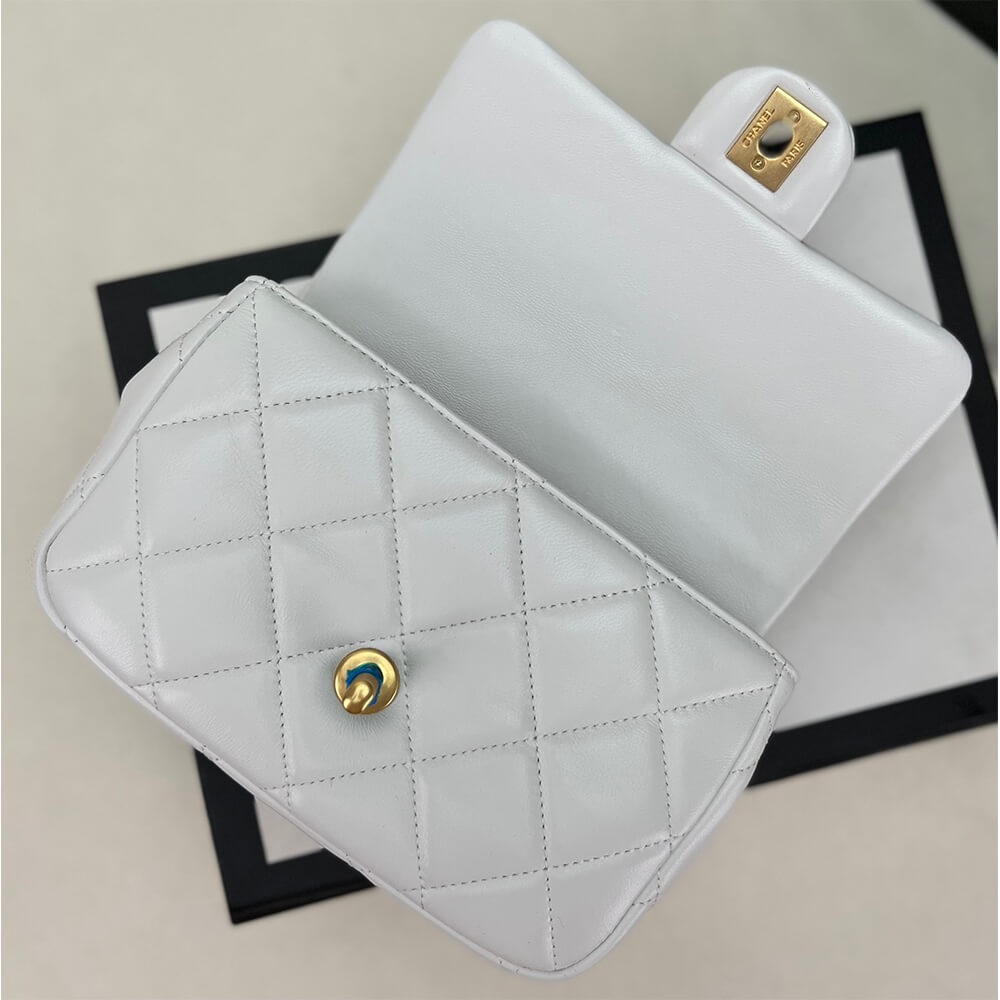 Chanel SMALL FLAP BAG