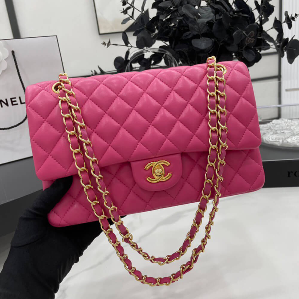 CHANEL Classic Flap Medium