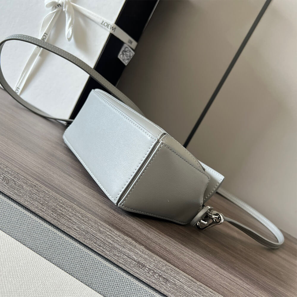 16010-5 LOEWE Mini Puzzle bag