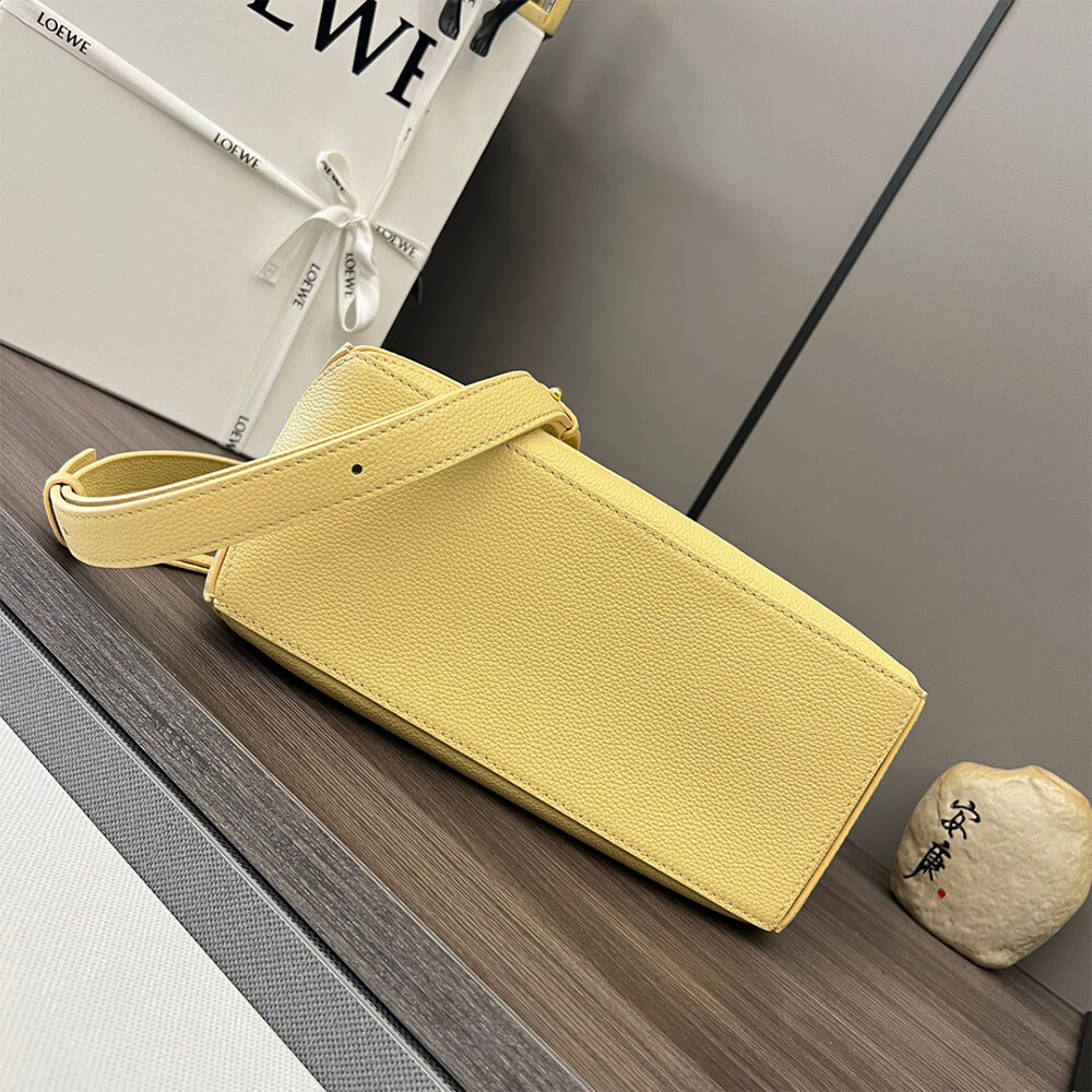16024-6 LOEWE Small Puzzle Bag