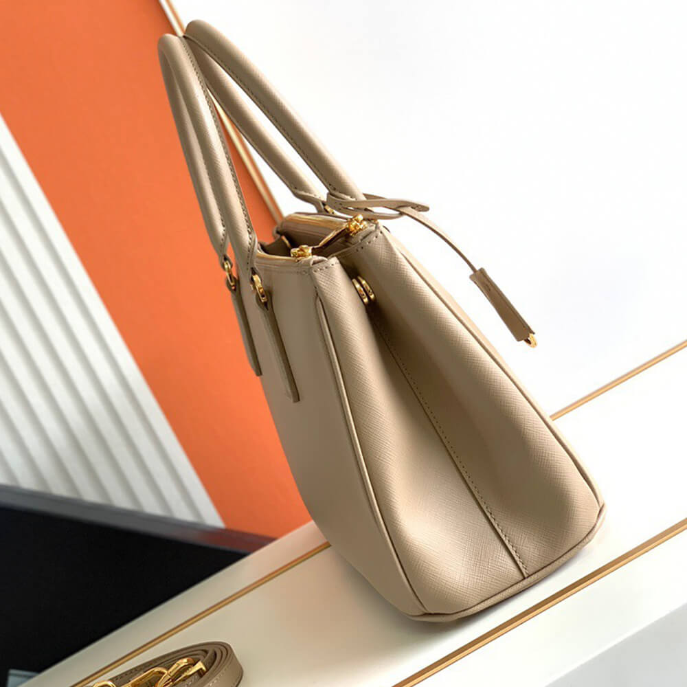 Medium Prada Galleria Saffiano leather bag