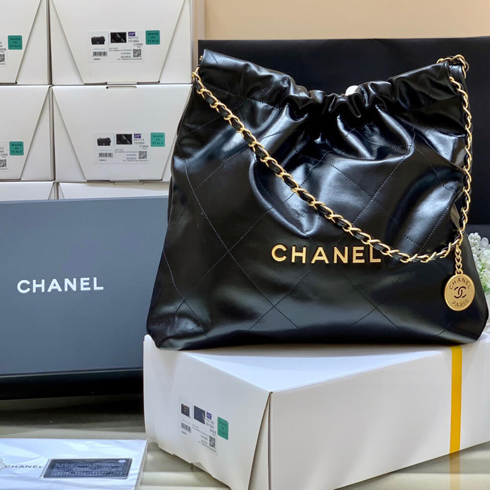 CHANEL 22 HANDBAG