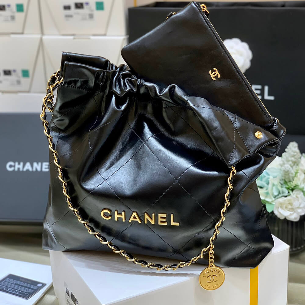 CHANEL 22 HANDBAG