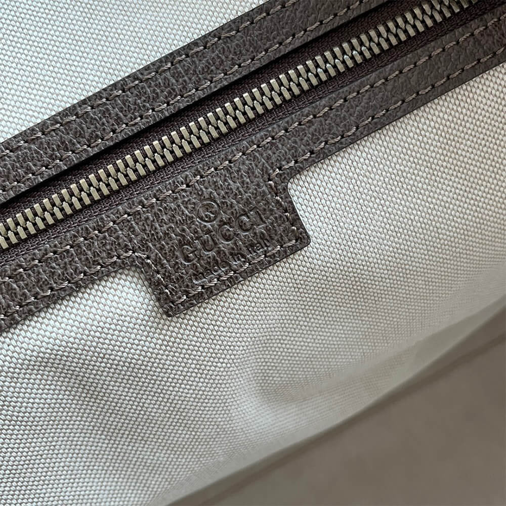 16142-8 GUCCI SAVOY LARGE DUFFLE BAG