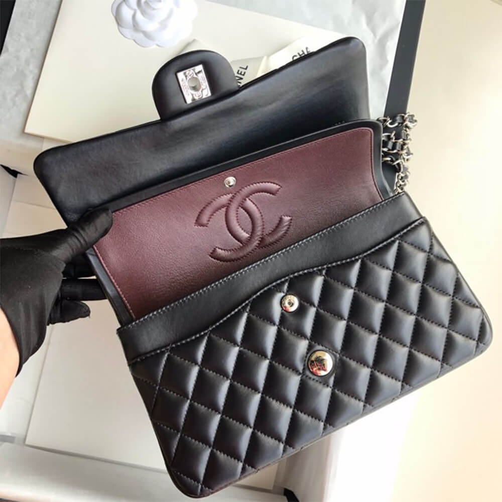 16196-7 Chanel Medium Classic Flap