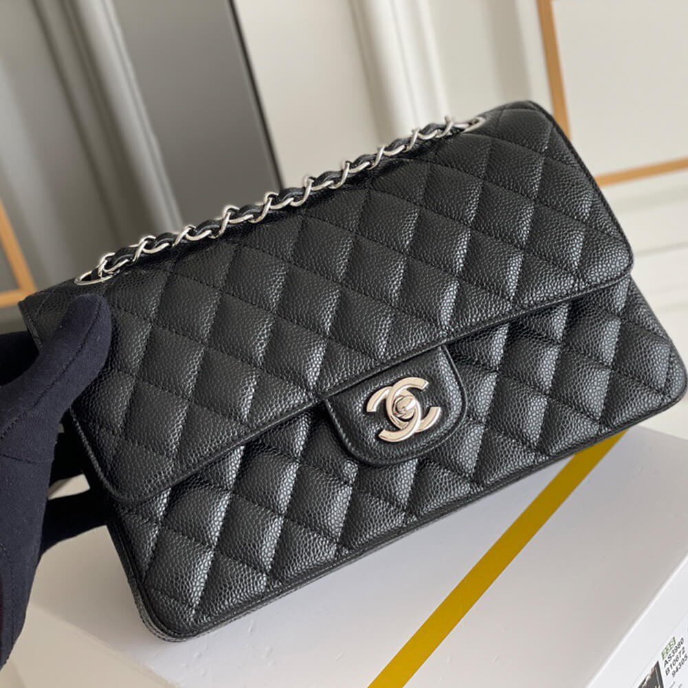 16197-3 Chanel Medium Classic Flap