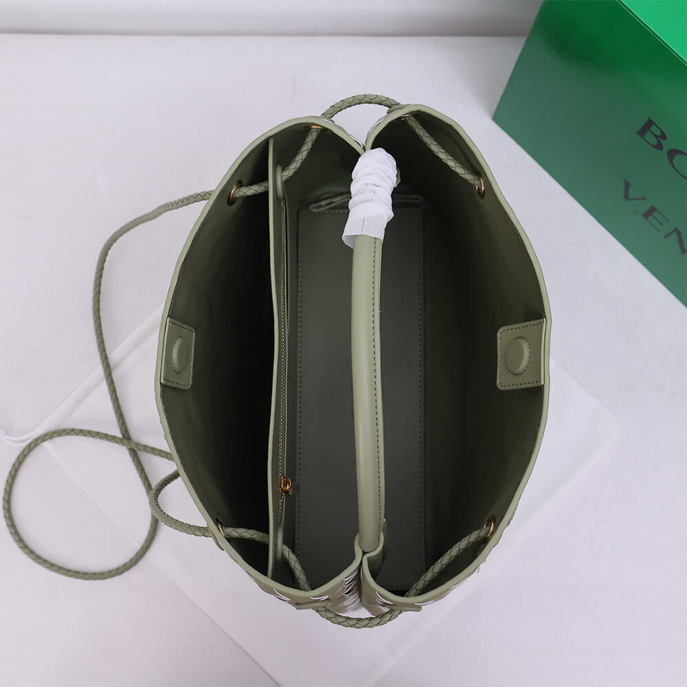 Bottega Veneta Medium Andiamo