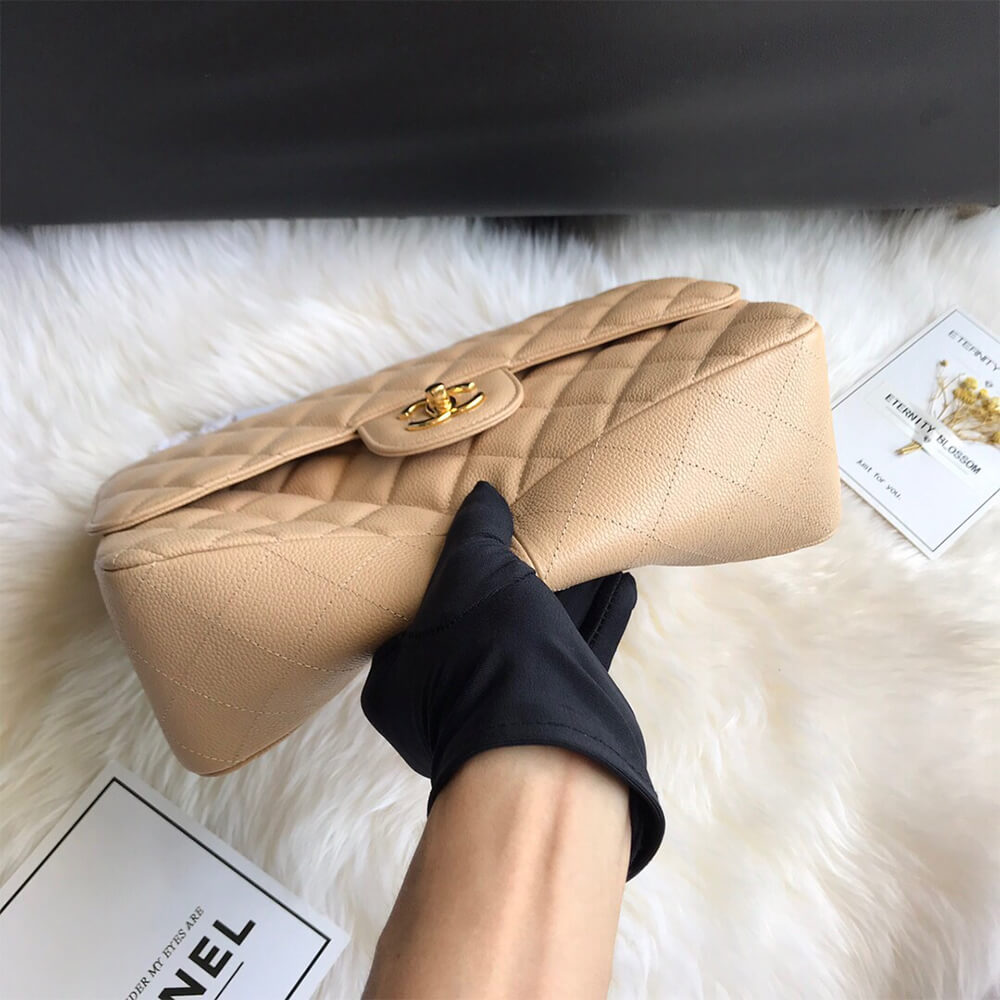 CHANEL CLASSIC JUMBO FLAP